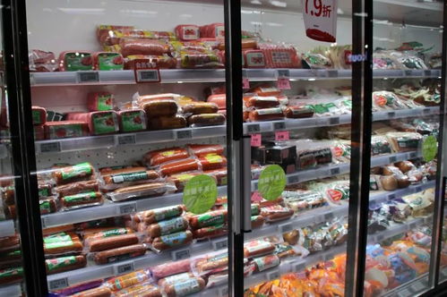 石景山區(qū)副區(qū)長(zhǎng)周西松 保障商品供應(yīng)，提升服務(wù)品質(zhì)，滿足百姓多元化需求